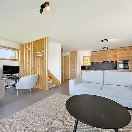 Teddy - Alpine Escape In The Swiss Alps *