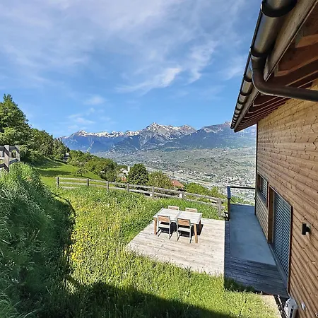 Teddy - Alpine Escape In The Swiss Alps * Agettes
